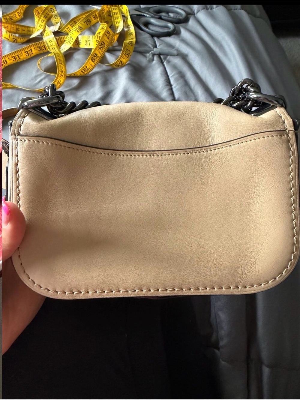 Coach Taupe Leather Shoulder Bag with Dark Chain Strap - Picture 6 of 10